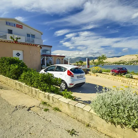 Boutique Villa Revelin Bed & Breakfast