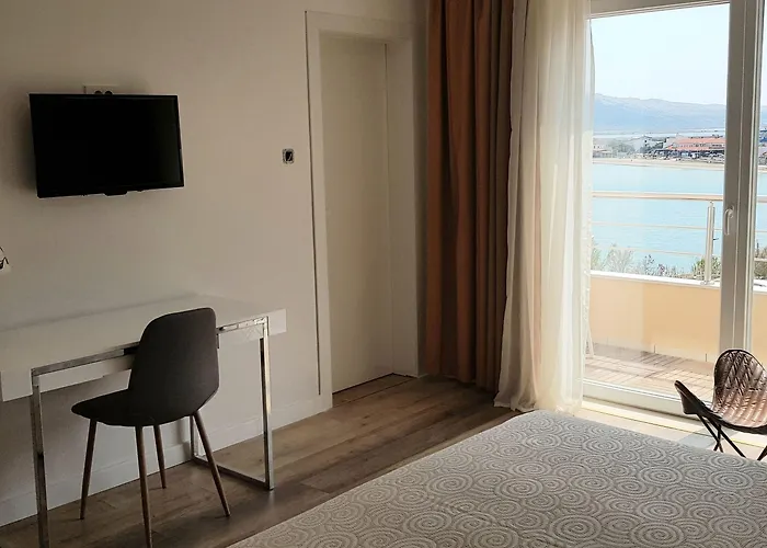 Boutique Revelin 3* Pag Town