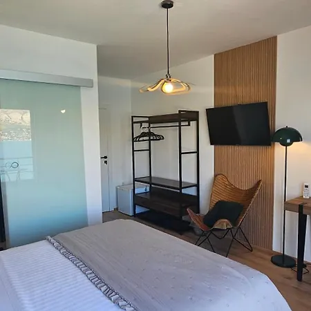 Boutique Revelin B&B 파그