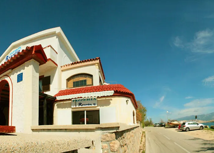 Boutique Revelin B&B 파그